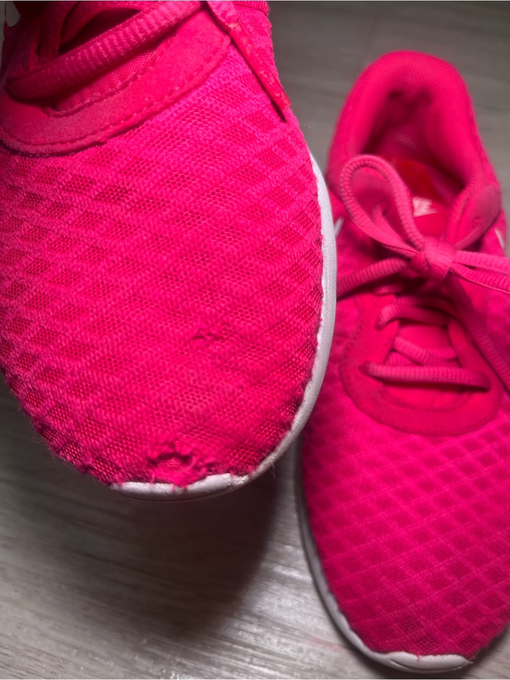 Nike Women’s Hot Pink Mesh Athletic Sneakers with White Swoosh 8 - Picture 9 of 10